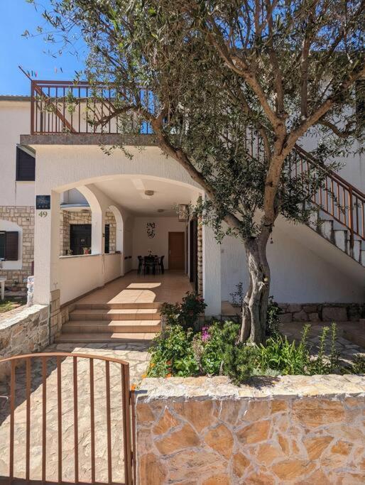 סרימה Zeezicht Appartement 50M From Beach מראה חיצוני תמונה